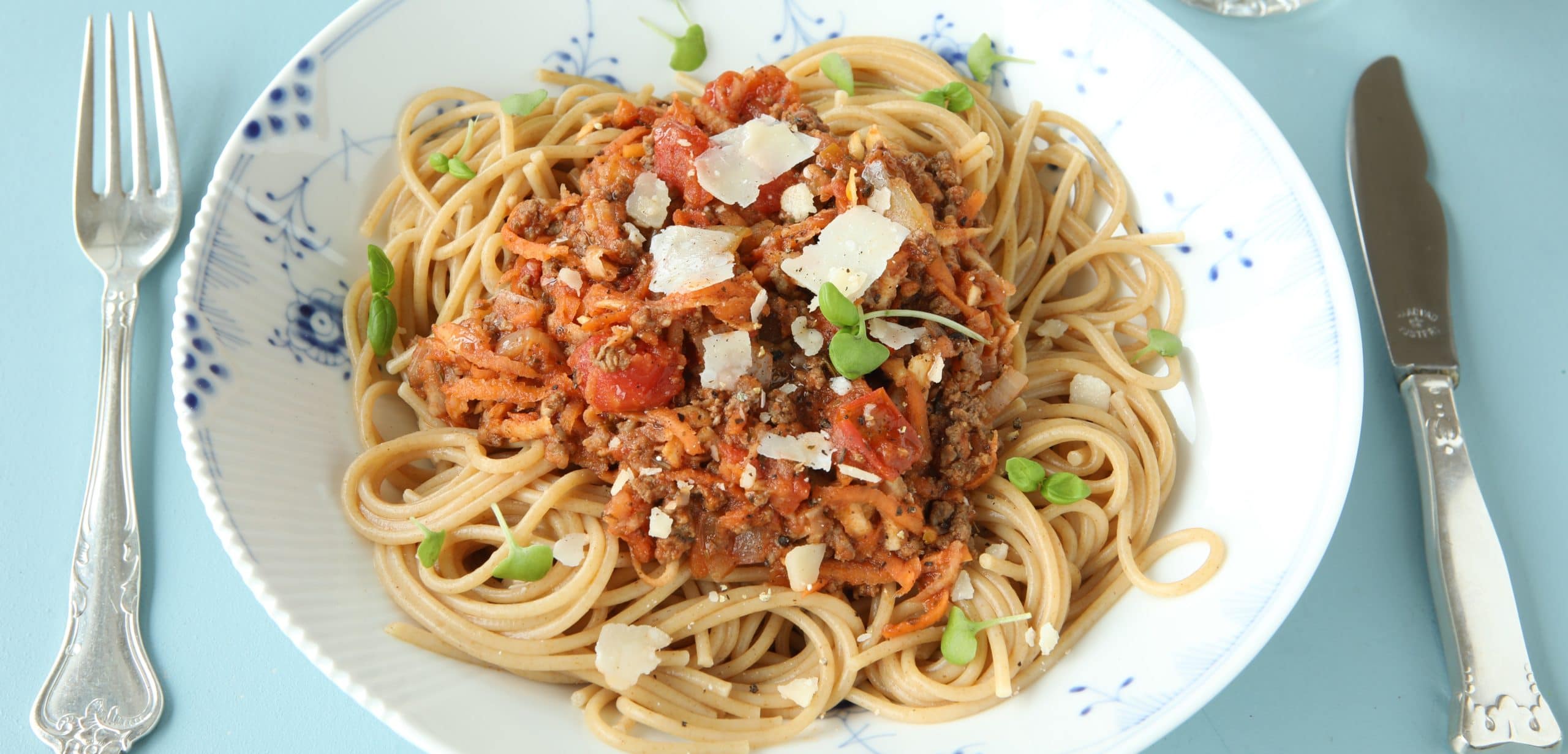 Lækker pasta med kødsovs